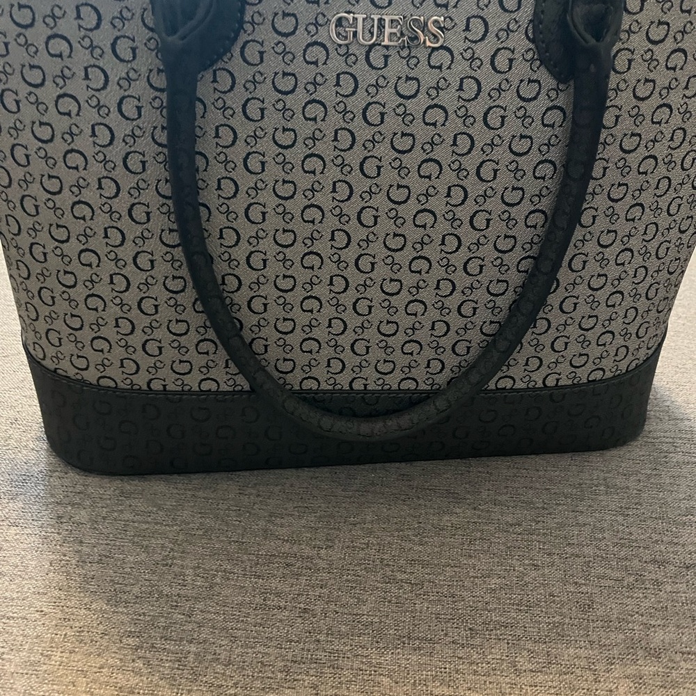 Guess purse